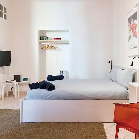 Xenia Apartments - Stylish Colorful Apt- Upbeat & Well-Connected Area Μιλάνο Εξωτερικό φωτογραφία