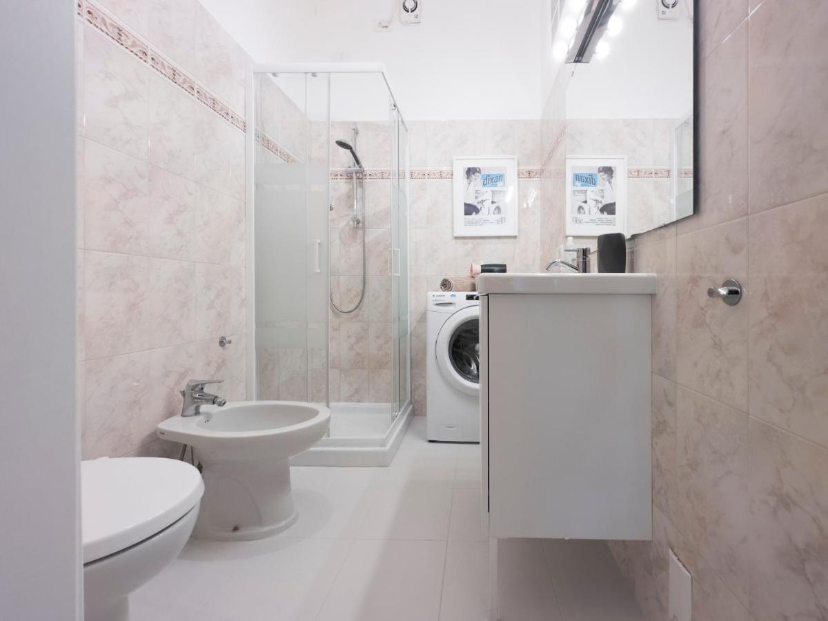 Xenia Apartments - Stylish Colorful Apt- Upbeat & Well-Connected Area Μιλάνο Εξωτερικό φωτογραφία